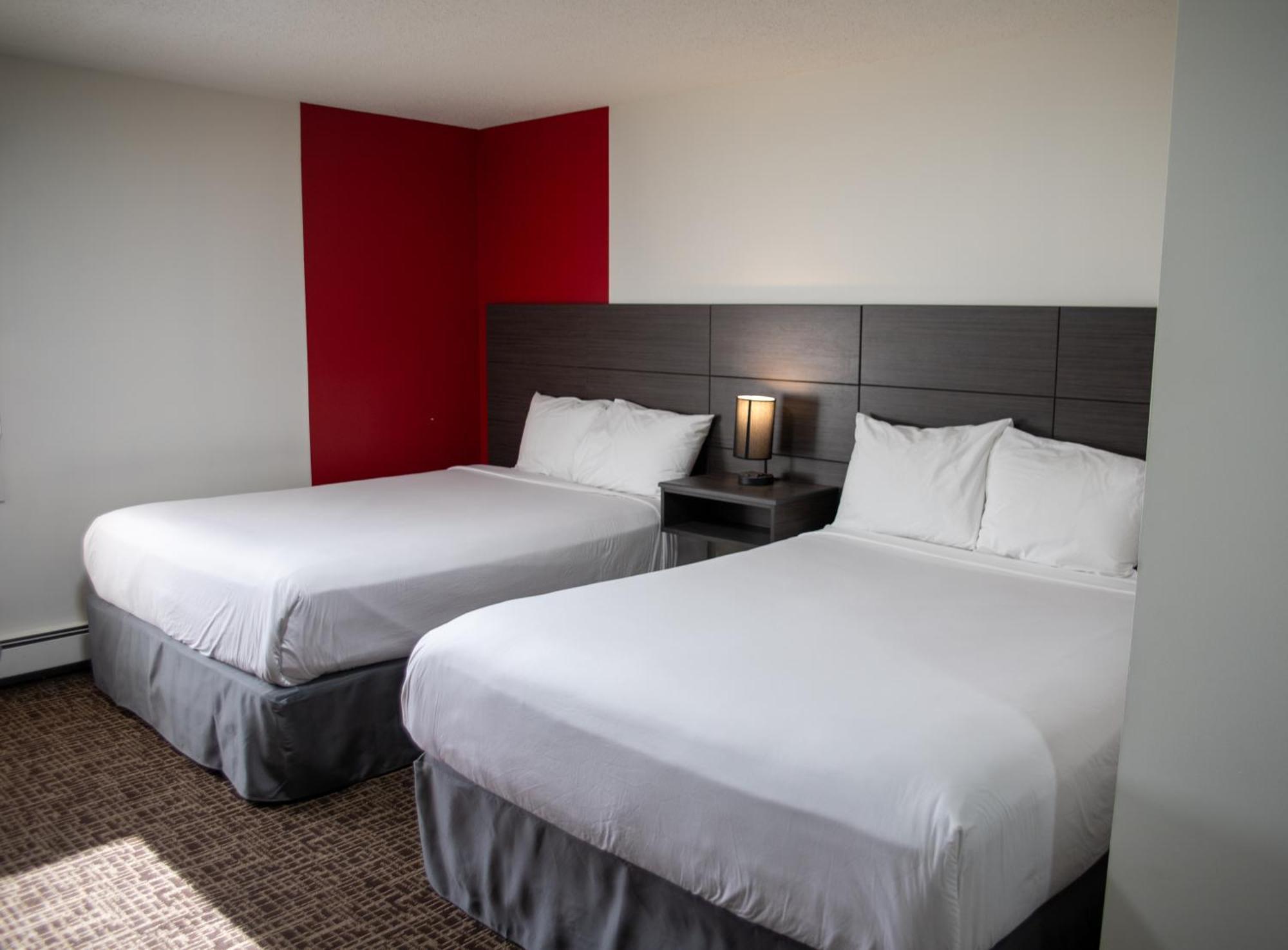 Ramada By Wyndham Dawson Creek Hotel Luaran gambar
