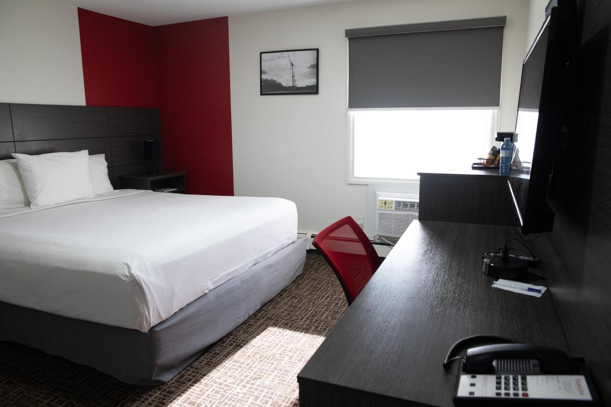 Ramada By Wyndham Dawson Creek Hotel Luaran gambar