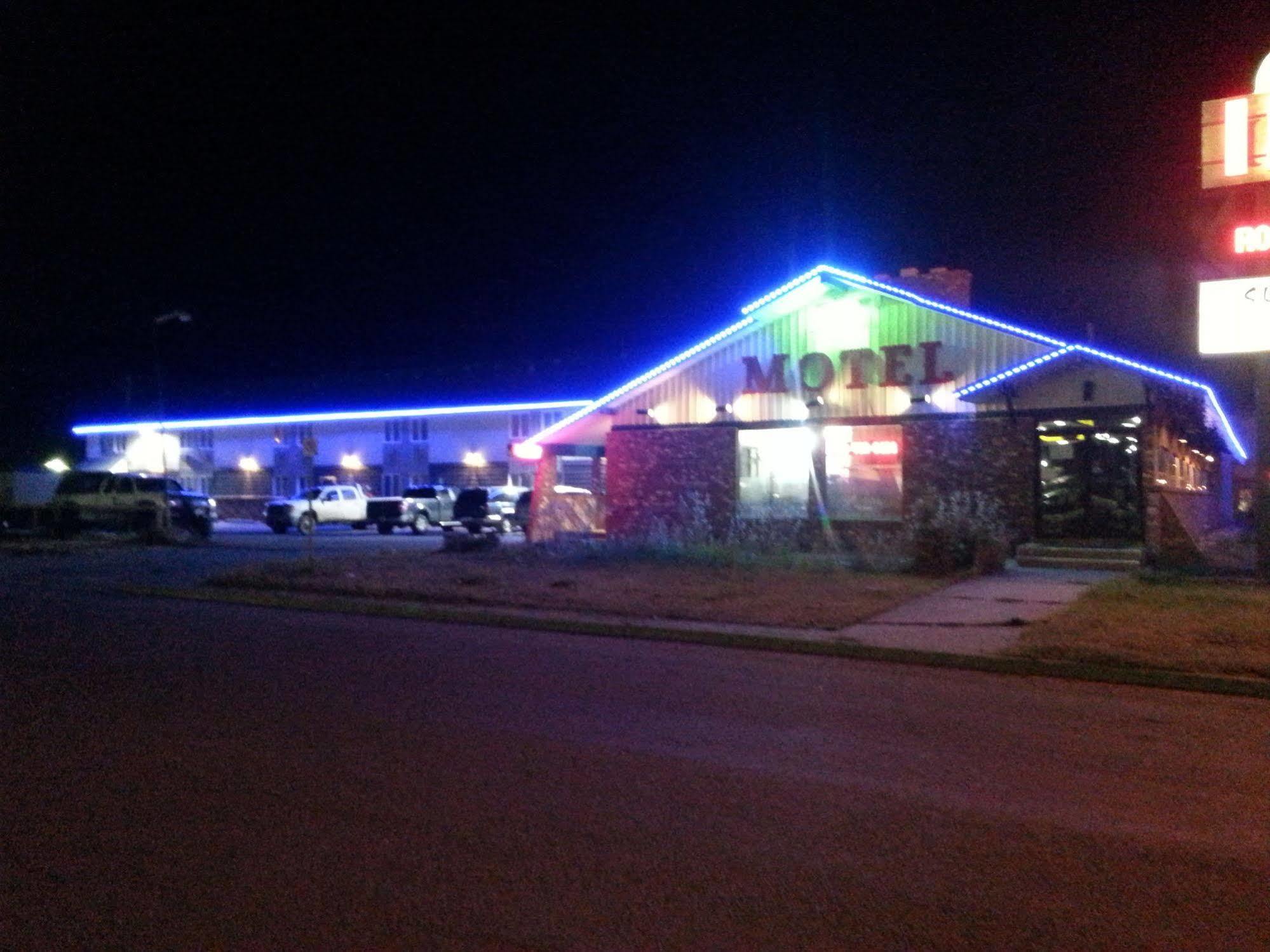 Ramada By Wyndham Dawson Creek Hotel Luaran gambar